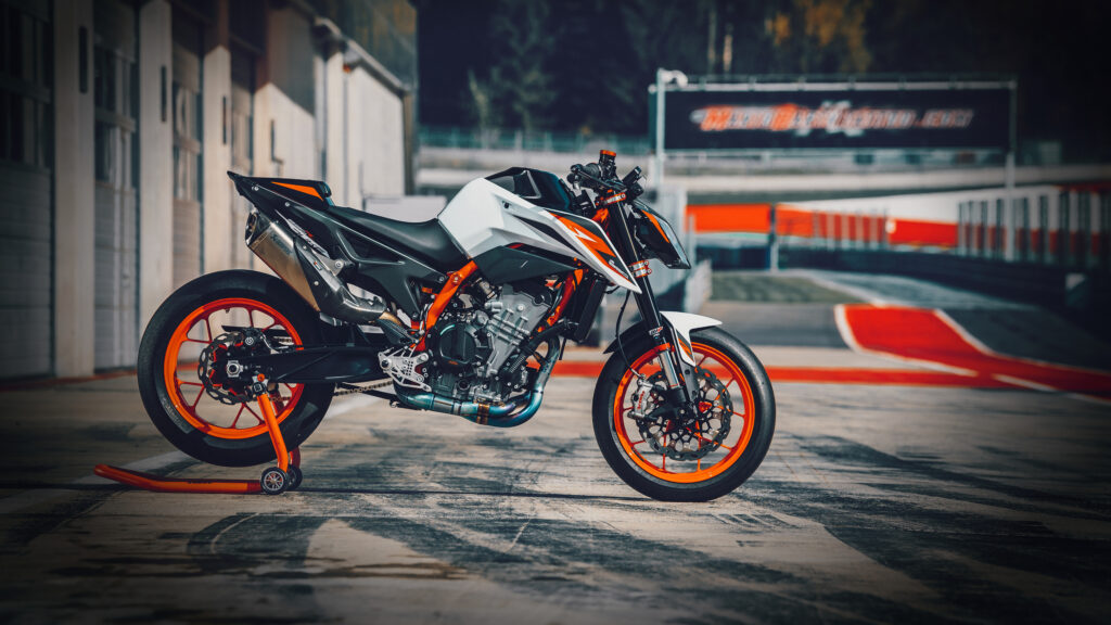 KTM Unveils 2025 RC 890 — A New Benchmark in Supersport Performance